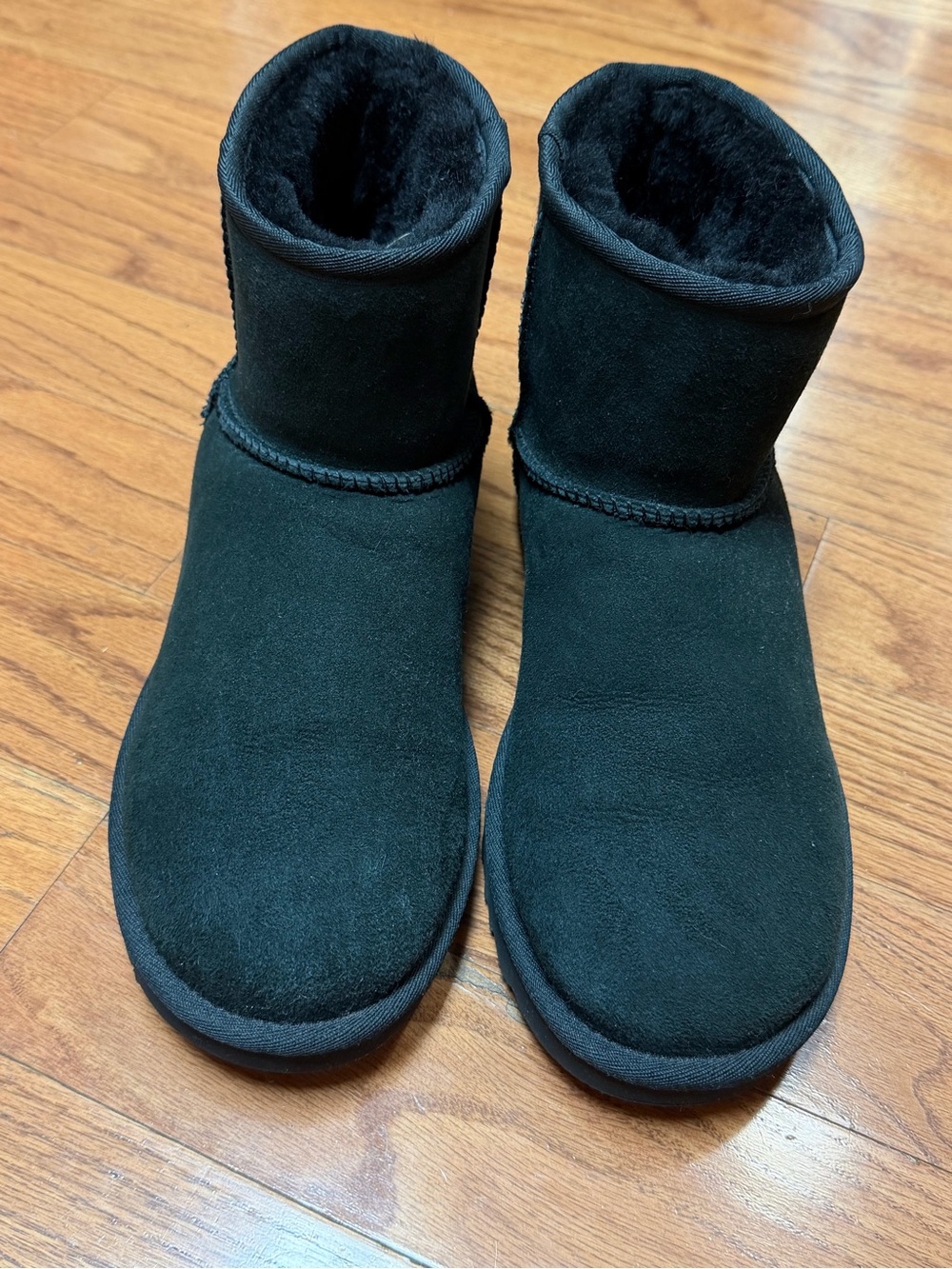 UGG Classic Mini II Women’s Boots (1016222) Black Size 10